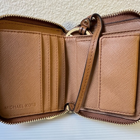 Compact wallet - Picture 2 of 2